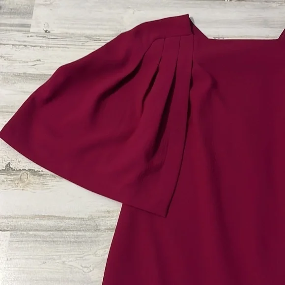 Trina Turk Fuchsia Cape short sleeve dress size 6 - Picture 4 of 10